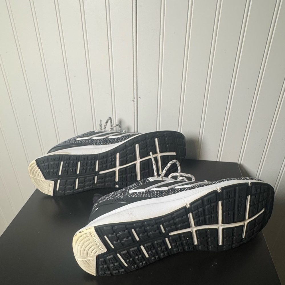 Adidas Energy Falcon Shoes - 10 Mens Gray White Athletic Running Sneakers EE9856 - Picture 6 of 7